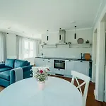 Apartment Vaeike-juusa Kuelaliskorter *